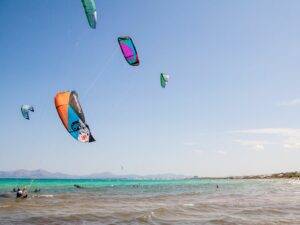 alquiler de kitesurf en alcudia mallorca