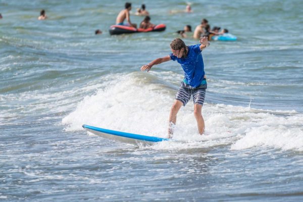 surf lessons in alcudia for children up to 16 years old