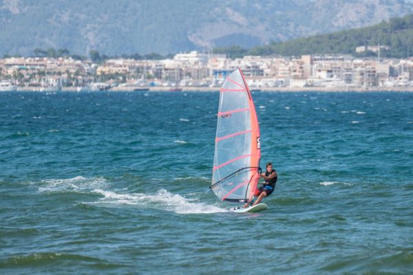 Advanced windsurfing course in Mallorca