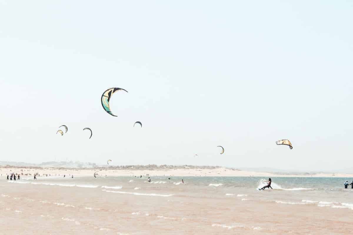 Las mejores Playas para hacer kitesurf en España