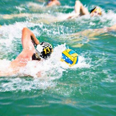 Wasserball, eine komplette Sportart